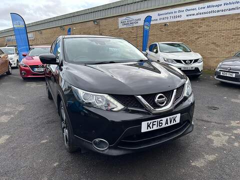 Nissan Qashqai 1.2 DIG-T N-Connecta 2WD Euro 6 (s/s) 5dr - U79980