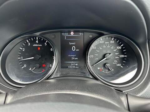 Nissan Qashqai 1.2 DIG-T N-Connecta 2WD Euro 6 (s/s) 5dr - U79980