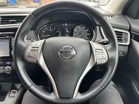 Nissan Qashqai 1.2 DIG-T N-Connecta 2WD Euro 6 (s/s) 5dr - U79980