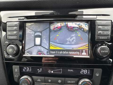 Nissan Qashqai 1.2 DIG-T N-Connecta 2WD Euro 6 (s/s) 5dr - U79980