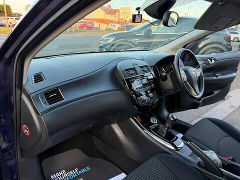 Nissan Pulsar 1.2 DIG-T Acenta Hatchback 5dr Petrol Manual Euro 5 (s/s) Euro 5 (115 ps) - U79984