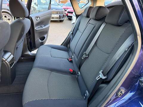 Nissan Pulsar 1.2 DIG-T Acenta Hatchback 5dr Petrol Manual Euro 5 (s/s) Euro 5 (115 ps) - U79984