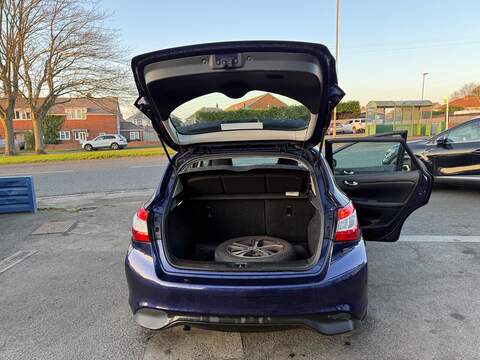 Nissan Pulsar 1.2 DIG-T Acenta Hatchback 5dr Petrol Manual Euro 5 (s/s) Euro 5 (115 ps) - U79984