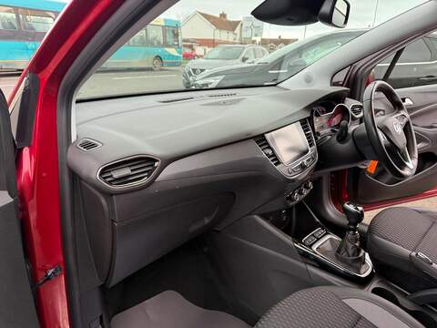 Vauxhall Crossland X 1.5 Turbo D Elite Nav SUV 5dr Diesel Manual Euro 6 (s/s) (102 ps) - U79988