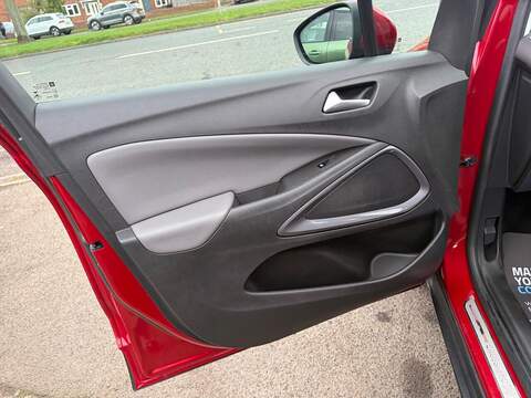 Vauxhall Crossland X 1.5 Turbo D Elite Nav SUV 5dr Diesel Manual Euro 6 (s/s) (102 ps) - U79988