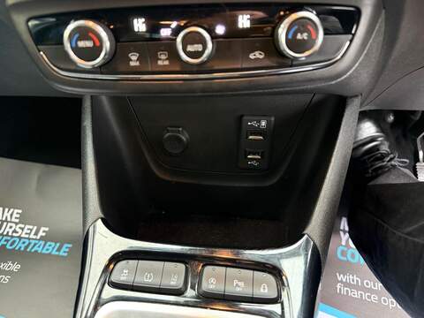Vauxhall Crossland X 1.5 Turbo D Elite Nav SUV 5dr Diesel Manual Euro 6 (s/s) (102 ps) - U79988
