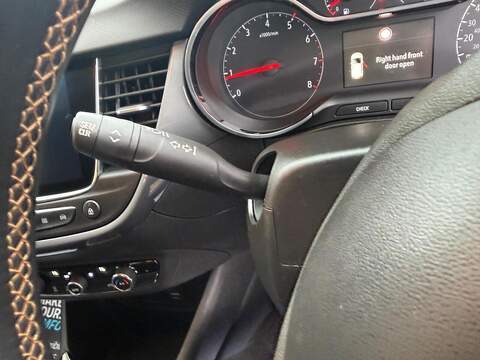 Vauxhall Crossland X 1.5 Turbo D Elite Nav SUV 5dr Diesel Manual Euro 6 (s/s) (102 ps) - U79988