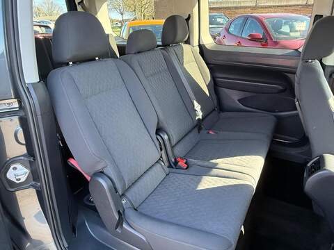 Volkswagen Caddy Maxi 2.0 TDI Life DSG Euro 6 (s/s) 5dr - U79990