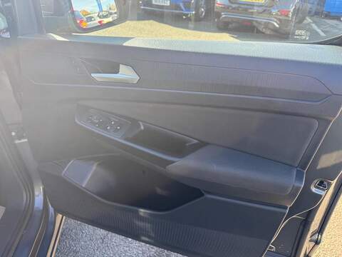Volkswagen Caddy Maxi 2.0 TDI Life DSG Euro 6 (s/s) 5dr - U79990