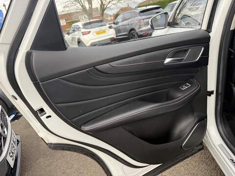 MG MG HS 1.5 T-GDI Exclusive DCT Euro 6 (s/s) 5dr - U79991