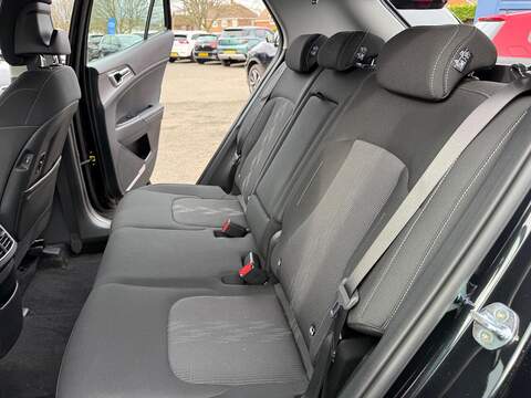 Kia Sportage 1.6 T-GDi Pure Euro 6 (s/s) 5dr - U79992