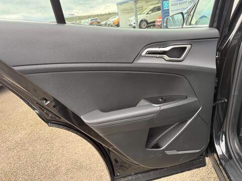 Kia Sportage 1.6 T-GDi Pure Euro 6 (s/s) 5dr - U79992