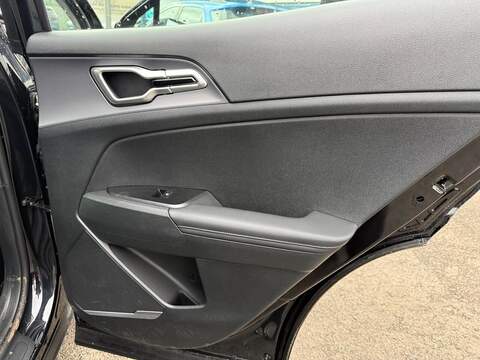 Kia Sportage 1.6 T-GDi Pure Euro 6 (s/s) 5dr - U79992