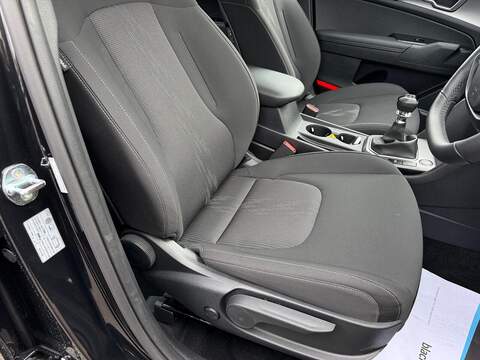 Kia Sportage 1.6 T-GDi Pure Euro 6 (s/s) 5dr - U79992