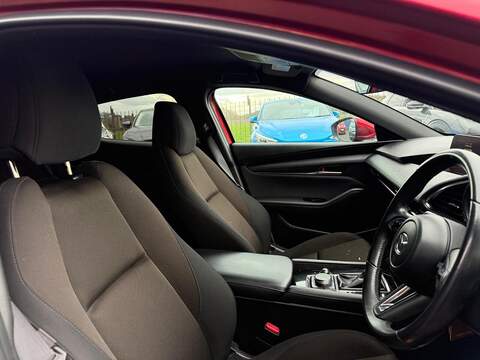 Mazda Mazda3 2.0 e-SKYACTIV-G MHEV Centre-Line Auto Euro 6 (s/s) 5dr - U79994