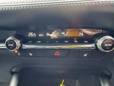 Mazda Mazda3 2.0 e-SKYACTIV-G MHEV Centre-Line Auto Euro 6 (s/s) 5dr - U79994