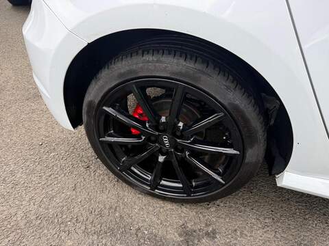 Audi A1 1.4 TFSI S line Sportback 5dr Petrol Manual Euro 6 (s/s) (125 ps) - U79998