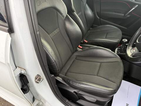 Audi A1 1.4 TFSI S line Sportback 5dr Petrol Manual Euro 6 (s/s) (125 ps) - U79998