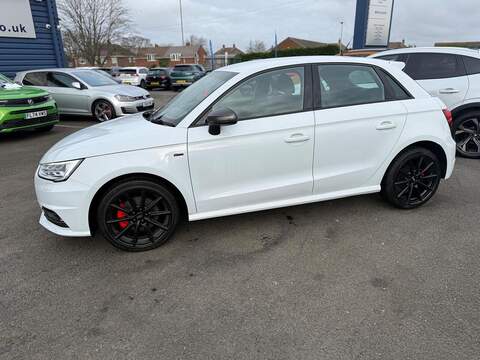 Audi A1 1.4 TFSI S line Sportback 5dr Petrol Manual Euro 6 (s/s) (125 ps) - U79998