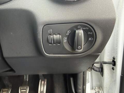 Audi A1 1.4 TFSI S line Sportback 5dr Petrol Manual Euro 6 (s/s) (125 ps) - U79998