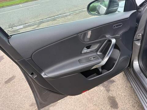 Mercedes-Benz A Class 2.0 A180d Sport 8G-DCT Euro 6 (s/s) 5dr - U80002