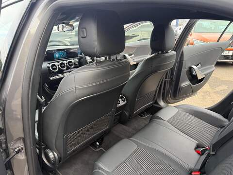 Mercedes-Benz A Class 2.0 A180d Sport 8G-DCT Euro 6 (s/s) 5dr - U80002