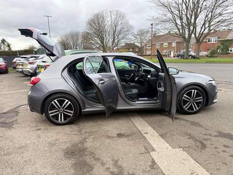 Mercedes-Benz A Class 2.0 A180d Sport 8G-DCT Euro 6 (s/s) 5dr - U80002