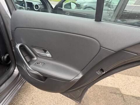 Mercedes-Benz A Class 2.0 A180d Sport 8G-DCT Euro 6 (s/s) 5dr - U80002