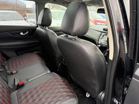 Nissan X-Trail 1.7 dCi N-Connecta CVT Euro 6 (s/s) 5dr - U80003