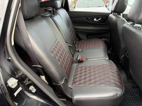 Nissan X-Trail 1.7 dCi N-Connecta CVT Euro 6 (s/s) 5dr - U80003