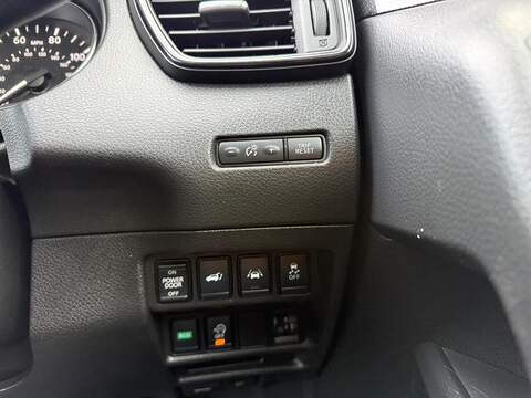 Nissan X-Trail 1.7 dCi N-Connecta CVT Euro 6 (s/s) 5dr - U80003