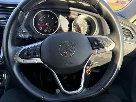Volkswagen Tiguan 1.5 TSI Life Euro 6 (s/s) 5dr - U80004