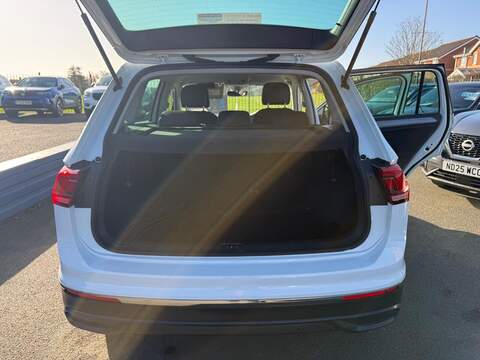 Volkswagen Tiguan 1.5 TSI Life Euro 6 (s/s) 5dr - U80004