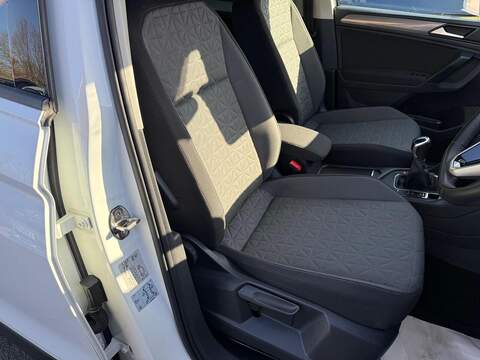 Volkswagen Tiguan 1.5 TSI Life Euro 6 (s/s) 5dr - U80004