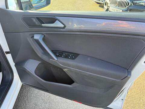 Volkswagen Tiguan 1.5 TSI Life Euro 6 (s/s) 5dr - U80004