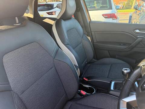 Renault Captur Blue dCi S Edition SUV 1.5 Manual Diesel - U80005