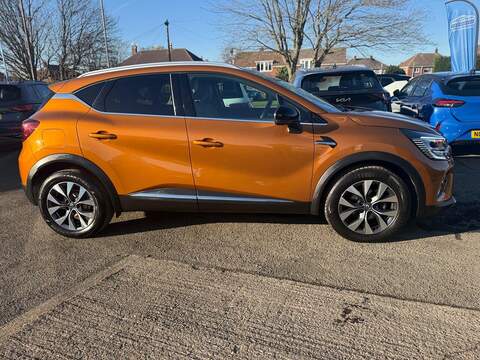 Renault Captur Blue dCi S Edition SUV 1.5 Manual Diesel - U80005