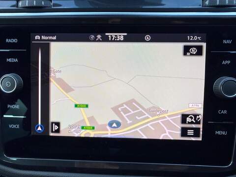 Volkswagen Tiguan 2.0 TDI R-Line DSG Euro 6 (s/s) 5dr - U80006