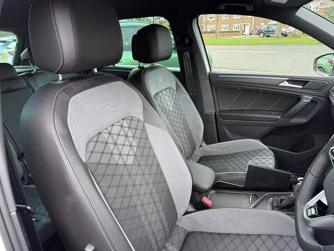 Volkswagen Tiguan 2.0 TDI R-Line DSG Euro 6 (s/s) 5dr - U80006