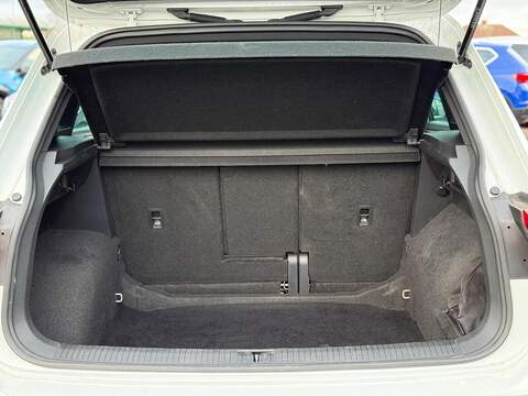 Volkswagen Tiguan 2.0 TDI R-Line DSG Euro 6 (s/s) 5dr - U80006