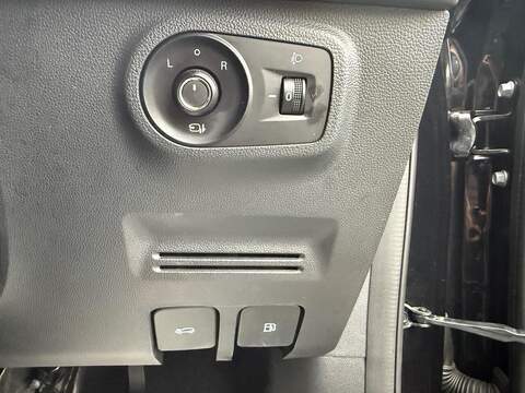 MG MG ZS 1.5 VTi-TECH Exclusive Euro 6 (s/s) 5dr - U80013