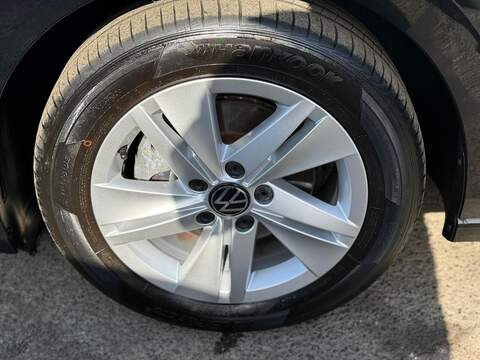 Volkswagen Golf 1.5 TSI Life Euro 6 (s/s) 5dr - U80014