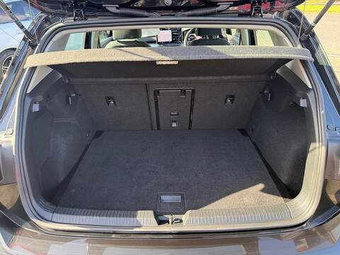 Volkswagen Golf 1.5 TSI Life Euro 6 (s/s) 5dr - U80014