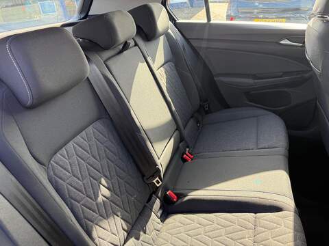 Volkswagen Golf 1.5 TSI Life Euro 6 (s/s) 5dr - U80014