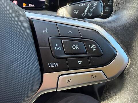 Volkswagen Golf 1.5 TSI Life Euro 6 (s/s) 5dr - U80014