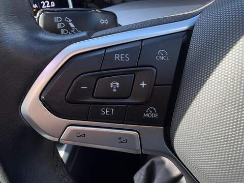 Volkswagen Golf 1.5 TSI Life Euro 6 (s/s) 5dr - U80014