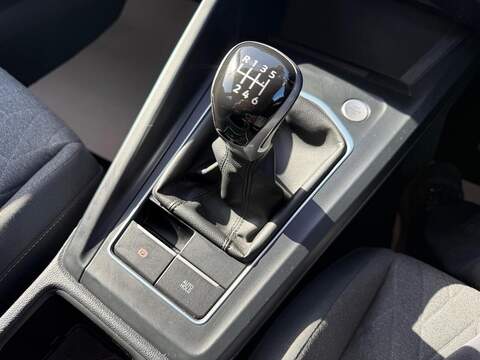 Volkswagen Golf 1.5 TSI Life Euro 6 (s/s) 5dr - U80014