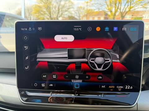 Volkswagen Golf 1.5 TSI Life Euro 6 (s/s) 5dr - U80014