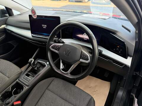 Volkswagen Golf 1.5 TSI Life Euro 6 (s/s) 5dr - U80014