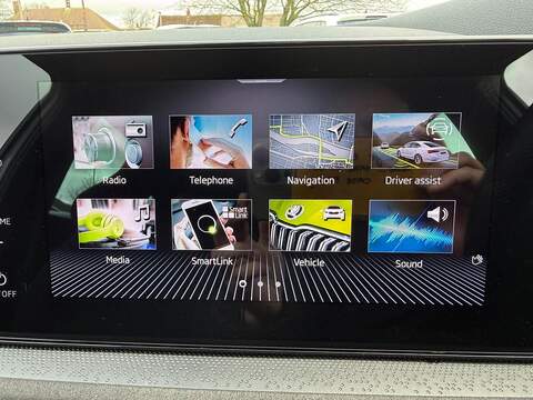 Skoda Kamiq 1.0 TSI Design Edition Euro 6 (s/s) 5dr - U80016